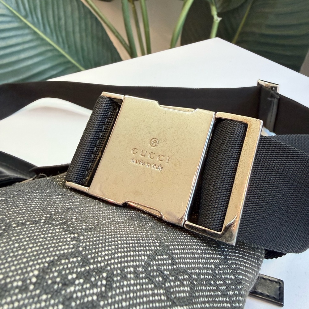 Gucci GG Canvas Double Pocket Waist Pouch - Picture 5 of 13